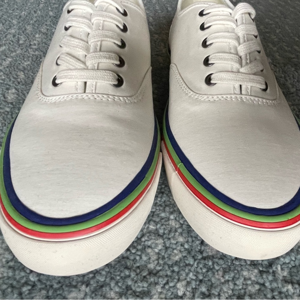 SeaVees Woman's Legend Sneakers Pride Edition New In Box - Picture 2 of 7